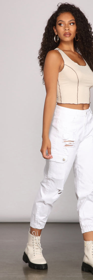 High Rise Destructed Cargo Joggers provides a stylish start to creating your best summer outfits of the season with on-trend details for 2023!