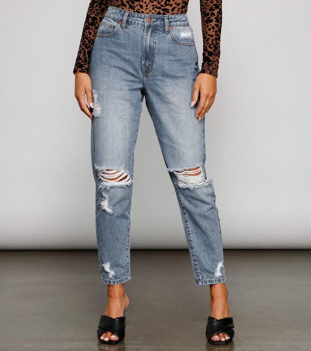 Ella High-Rise Destructed Cropped Jeans is a trendy pick to create 2023 festival outfits, festival dresses, outfits for concerts or raves, and complete your best party outfits!