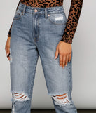 Ella High-Rise Destructed Cropped Jeans is a trendy pick to create 2023 festival outfits, festival dresses, outfits for concerts or raves, and complete your best party outfits!