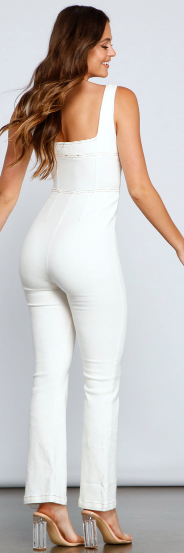 Retro Babe Zip-Front Jumpsuit provides a stylish start to creating your best summer outfits of the season with on-trend details for 2023!