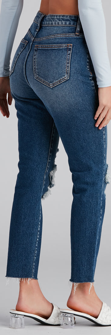 High-Rise Destructed Ankle Jeans provides a stylish start to creating your best summer outfits of the season with on-trend details for 2023!