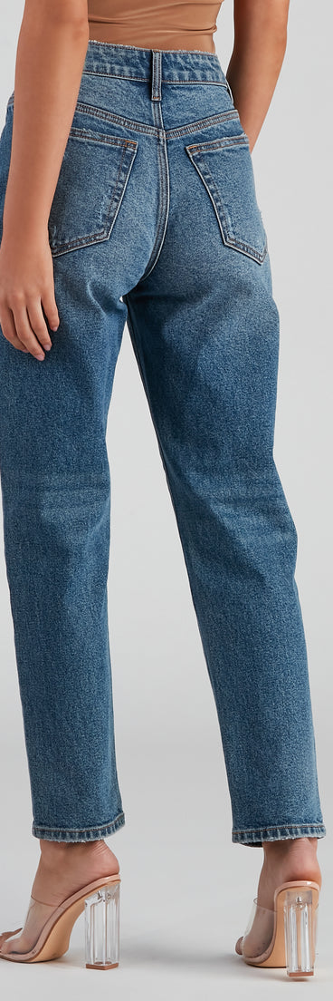 High-Rise Classic Straight-Leg Jeans provides a stylish start to creating your best summer outfits of the season with on-trend details for 2023!