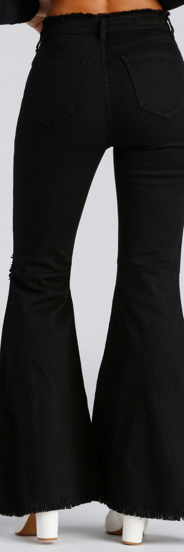 Fashion Distress High-Rise Flared Jeans provides a stylish start to creating your best summer outfits of the season with on-trend details for 2023!