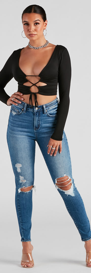 Harper Mid-Rise Skinny Denim Jeans provides a stylish start to creating your best summer outfits of the season with on-trend details for 2023!