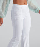 High Rise Flared Denim Jeggings provides a stylish start to creating your best summer outfits of the season with on-trend details for 2023!