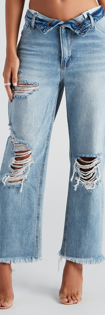 Flip The Switch Low-Rise Straight Leg Denim Jeans provides a stylish start to creating your best summer outfits of the season with on-trend details for 2023!