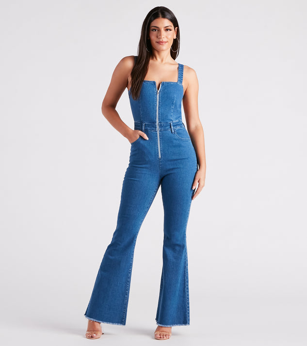 Made You Look Open Back Denim Jumpsuit is a fire pick to create 2023 festival outfits, concert dresses, outfits for raves, or to complete your best party outfits or clubwear!