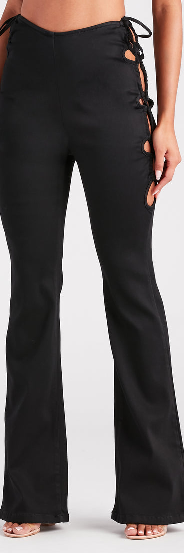 Stroll The City Mid Rise Lace-Up Flare Pants is a fire pick to create a concert outfit, 2024 festival looks, outfits for raves, or to complete your best party outfits or clubwear!