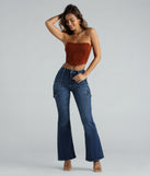 Major Flex High-Rise Cargo Flare Denim Jeans is a fire pick to create a concert outfit, 2024 festival looks, outfits for raves, or to complete your best party outfits or clubwear!