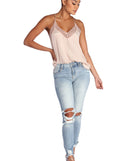 On The Rise Destructed Skinny Jeans provides a stylish start to creating your best summer outfits of the season with on-trend details for 2023!