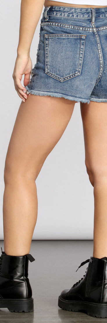 High Waist Distressed Denim Shorts is a fire pick to create 2023 festival outfits, concert dresses, outfits for raves, or to complete your best party outfits or clubwear!