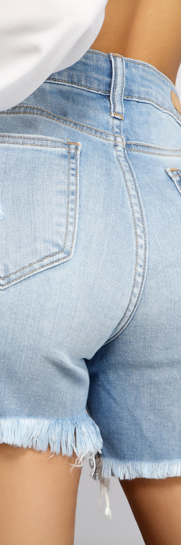 Good Time High Rise Cutoff Shorts provides a stylish start to creating your best summer outfits of the season with on-trend details for 2023!