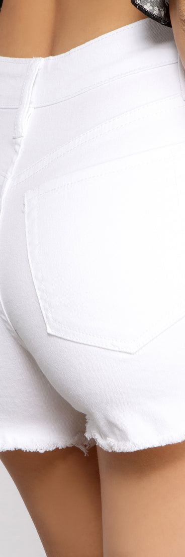 Fresh And Fab Cutoff Denim Shorts provides a stylish start to creating your best summer outfits of the season with on-trend details for 2023!