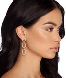 Rhinestone Chain Link Earrings is the perfect Homecoming look pick with on-trend details to make the 2023 HOCO dance your most memorable event yet!