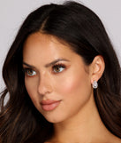 Teardrop Cubic Zirconia Earrings is the perfect Homecoming look pick with on-trend details to make the 2023 HOCO dance your most memorable event yet!