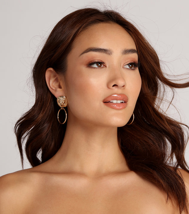 Lion Door Knocker Earrings is the perfect Homecoming look pick with on-trend details to make the 2023 HOCO dance your most memorable event yet!