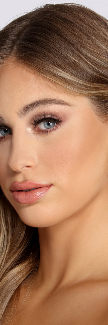 Every Day Ear Candy Pack is the perfect Homecoming look pick with on-trend details to make the 2023 HOCO dance your most memorable event yet!