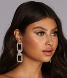 Linked In Rhine Statement Earrings is the perfect Homecoming look pick with on-trend details to make the 2023 HOCO dance your most memorable event yet!