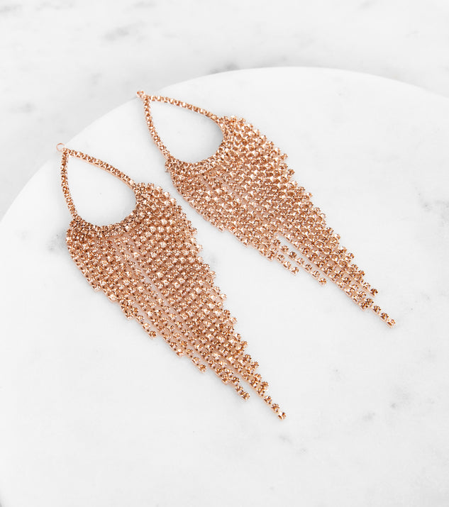 Teardrop Fringe Earrings is a trendy pick to create 2023 festival outfits, festival dresses, outfits for concerts or raves, and complete your best party outfits!