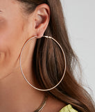 Extra Large Sleek Hoops is a trendy pick to create 2023 festival outfits, festival dresses, outfits for concerts or raves, and complete your best party outfits!