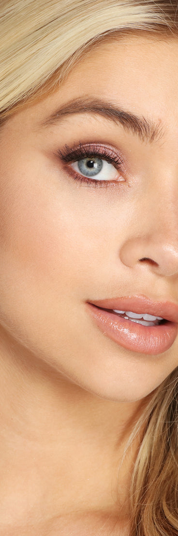 Triangle Gem Duster Earrings is the perfect Homecoming look pick with on-trend details to make the 2023 HOCO dance your most memorable event yet!