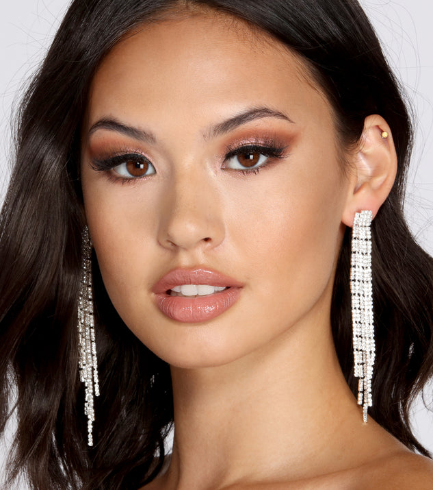 Rectangle Fringe Dusters is the perfect Homecoming look pick with on-trend details to make the 2023 HOCO dance your most memorable event yet!