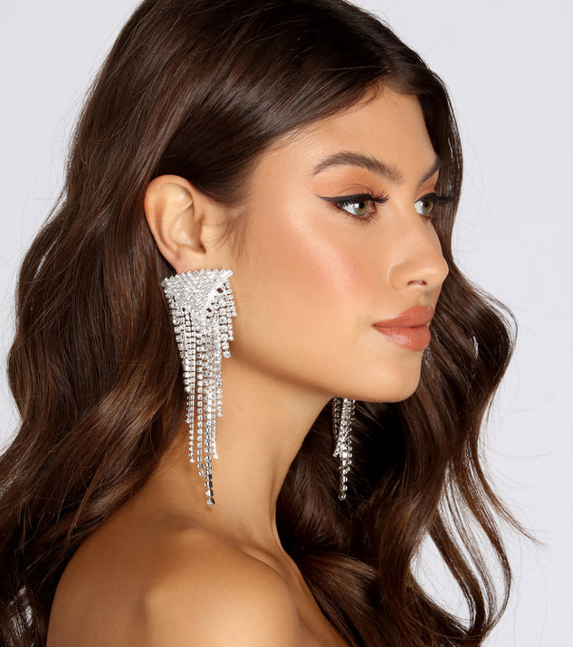 Living For Fringe Rhinestone Earrings is a trendy pick to create 2023 festival outfits, festival dresses, outfits for concerts or raves, and complete your best party outfits!