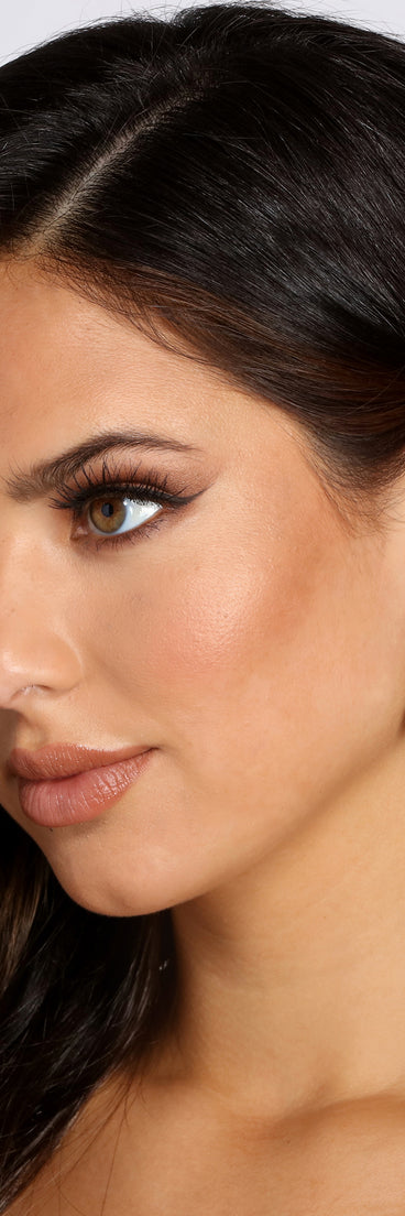 Teardrop Halo Earrings is the perfect Homecoming look pick with on-trend details to make the 2023 HOCO dance your most memorable event yet!