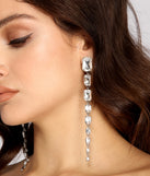 Radiant Gemstone Duster Earrings is the perfect Homecoming look pick with on-trend details to make the 2023 HOCO dance your most memorable event yet!