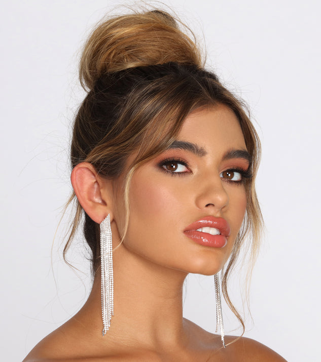 Just A Lil' Rhinestone Fringe Earrings is a fire pick to create a concert outfit, 2024 festival looks, outfits for raves, or to complete your best party outfits or clubwear!