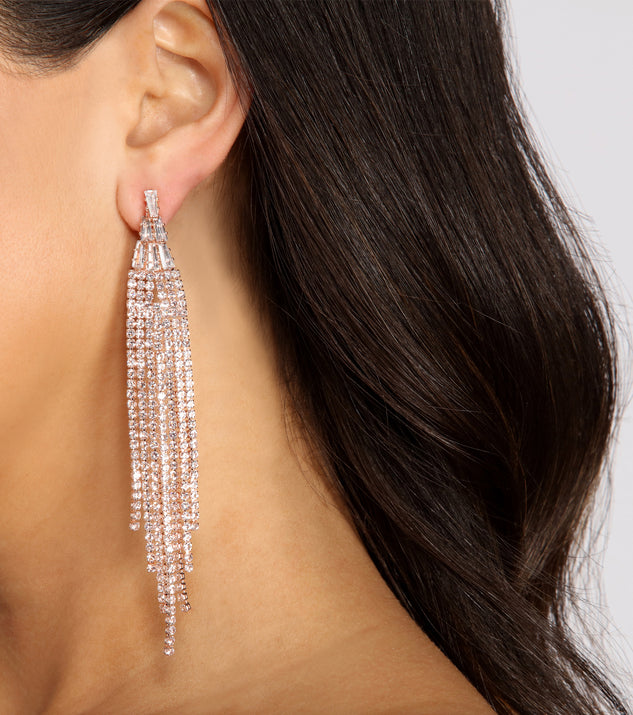 Classic Beauty Cubic Zirconia Baguette Fringe Earrings is the perfect Homecoming look pick with on-trend details to make the 2023 HOCO dance your most memorable event yet!