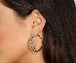 Leafy Mini Rhinestone Hoop Earrings is a trendy pick to create 2023 festival outfits, festival dresses, outfits for concerts or raves, and complete your best party outfits!