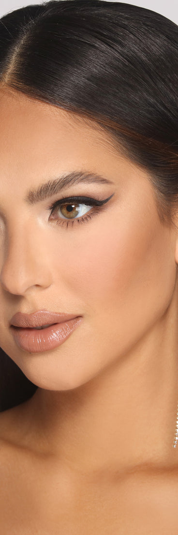 With Rhinestone Tassel Duster Earrings as your homecoming jewelry or accessories, your 2023 Homecoming dress look will be fire!