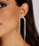 Flashing Lights Rhinestone Duster Earrings is the perfect Homecoming look pick with on-trend details to make the 2023 HOCO dance your most memorable event yet!