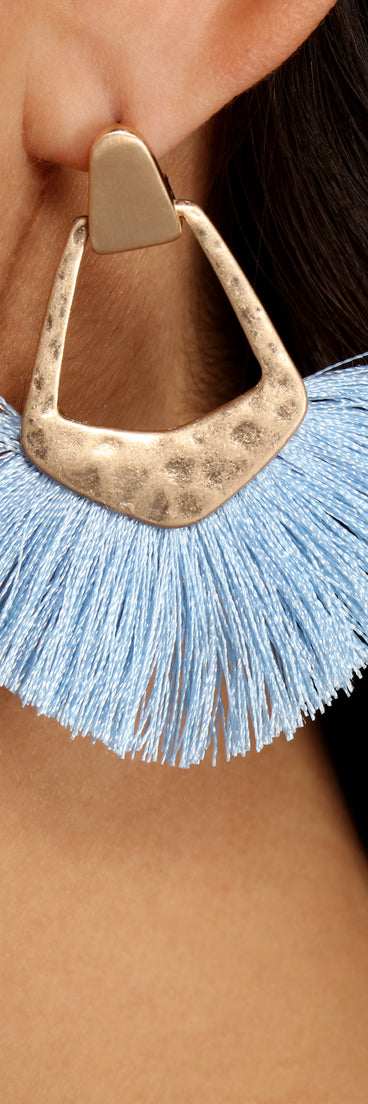 Boho Chic Tassel Fan Earrings is a trendy pick to create 2023 festival outfits, festival dresses, outfits for concerts or raves, and complete your best party outfits!