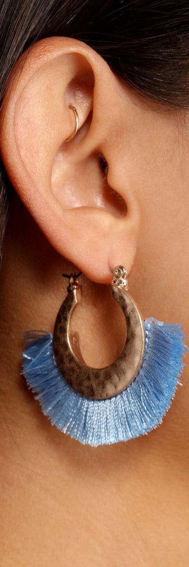 Hammered Hoop Tassel Earrings is a trendy pick to create 2023 festival outfits, festival dresses, outfits for concerts or raves, and complete your best party outfits!