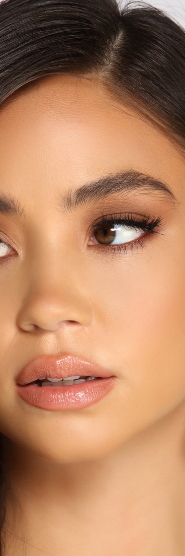 Floral Rhinestone Duster Earrings is the perfect Homecoming look pick with on-trend details to make the 2023 HOCO dance your most memorable event yet!