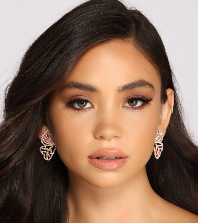 With Flutter Some Hearts Rhinestone Stud Earrings as your homecoming jewelry or accessories, your 2023 Homecoming dress look will be fire!