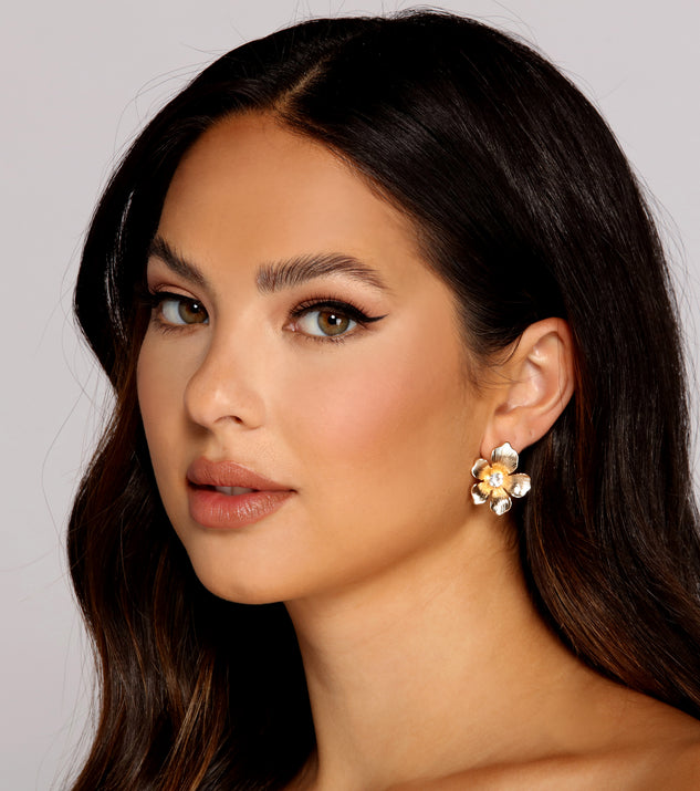 Rare Floral Beauty Rhinestone Earrings