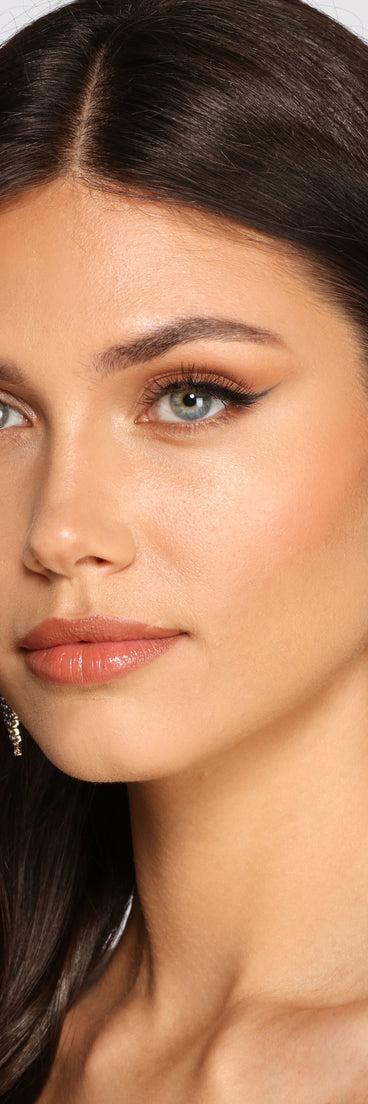 With Glitzy Rhinestone Chandelier Earrings as your homecoming jewelry or accessories, your 2023 Homecoming dress look will be fire!