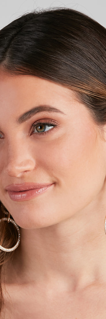 With All The Glamour Statement Earrings as your homecoming jewelry or accessories, your 2023 Homecoming dress look will be fire!