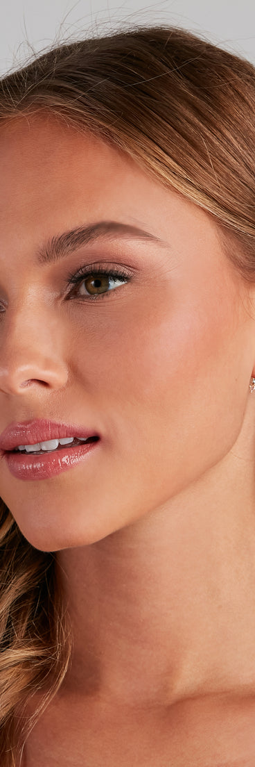 Dainty Detailed Rhinestone Stud Earrings
