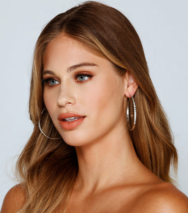 Rhinestone Hoops And Studs Multi Pack is the perfect Homecoming look pick with on-trend details to make the 2023 HOCO dance your most memorable event yet!