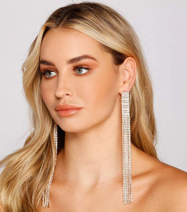All About The Drama Fringe Earrings is the perfect Homecoming look pick with on-trend details to make the 2023 HOCO dance your most memorable event yet!