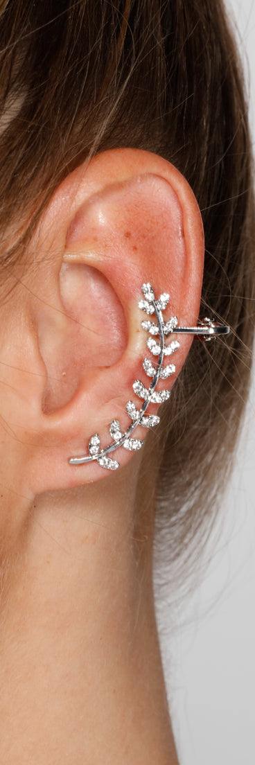 Rhinestone Leaf-Detailed Crawler And Stud Set is a trendy pick to create 2023 festival outfits, festival dresses, outfits for concerts or raves, and complete your best party outfits!