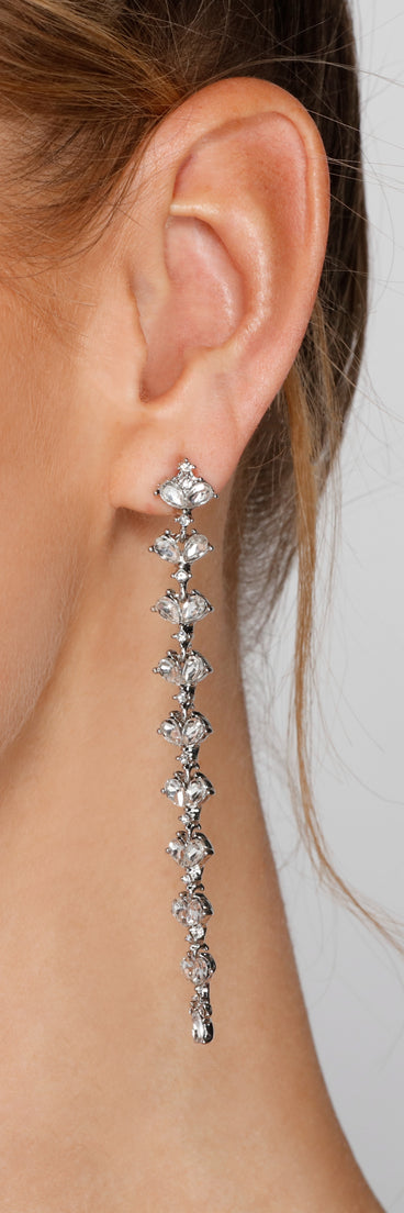 Effortlessly Pretty Dainty Linear Earrings