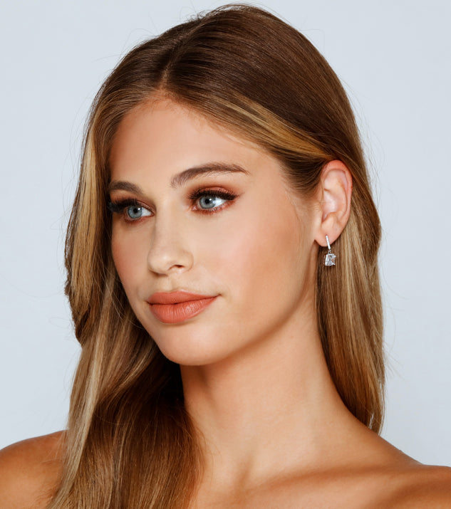 Timeless Elegance Cubic Zirconia Earrings is the perfect Homecoming look pick with on-trend details to make the 2023 HOCO dance your most memorable event yet!