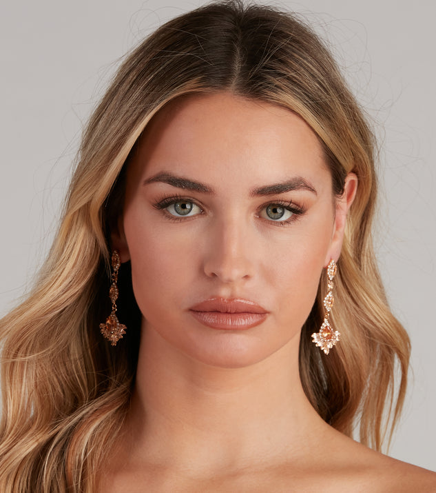French Glam Linear Drop Earrings creates the perfect New Year’s Eve Outfit or new years dress with stylish details in the latest trends to ring in 2023!
