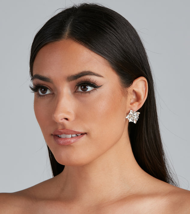 Gorgeous Glow Flower Cluster Stud Earrings for 2022 festival outfits, festival dress, outfits for raves, concert outfits, and/or club outfits