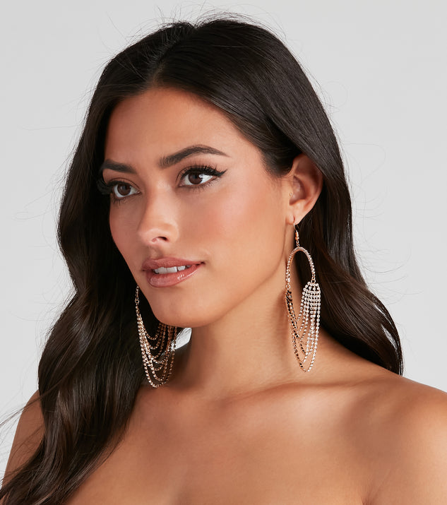 Showstopper Rhinestone Drape Hoops is the perfect Homecoming look pick with on-trend details to make the 2023 HOCO dance your most memorable event yet!